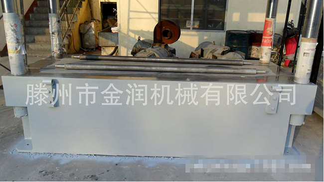 三梁四柱液压机现场图